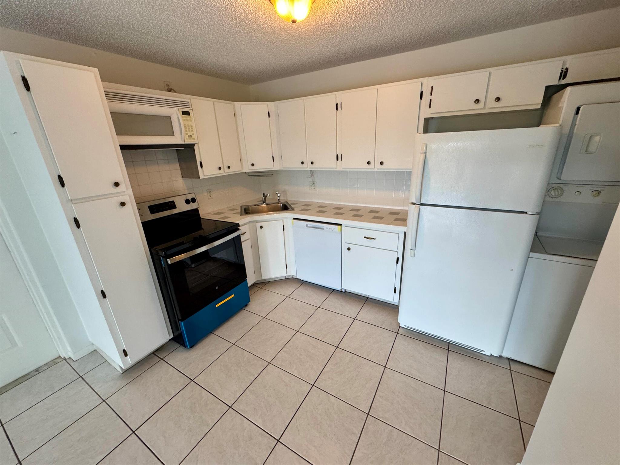 1105 Green Pine Boulevard D3