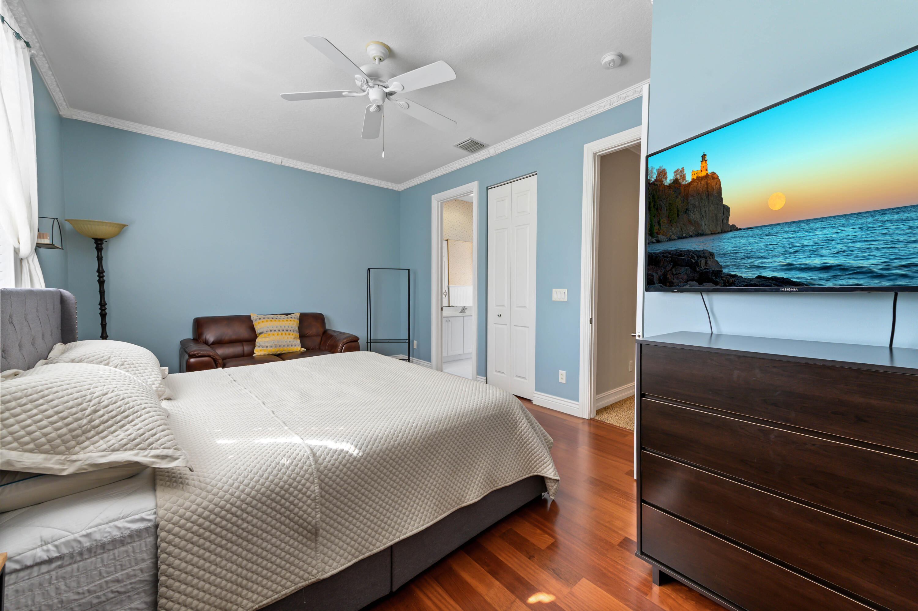 JOURNEYS END - Residential