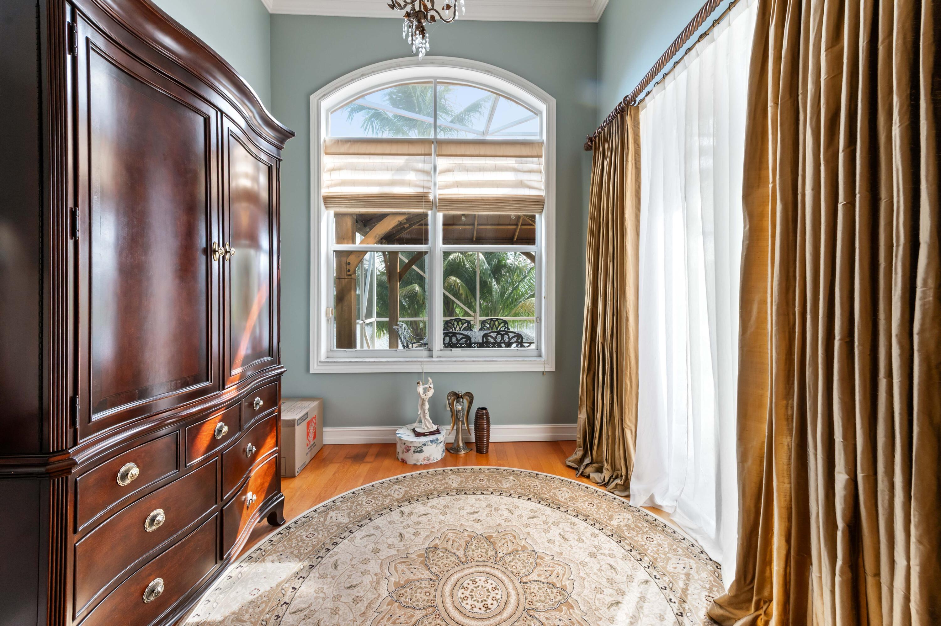 JOURNEYS END - Residential