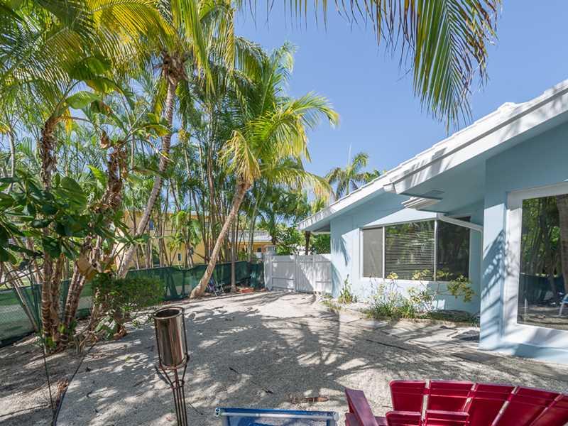 LAUDERDALE BEACH - Residential Lease