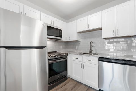 Photo of 142 Ventnor Drive #I, Deerfield Beach, FL 33442 (MLS # B26036660)