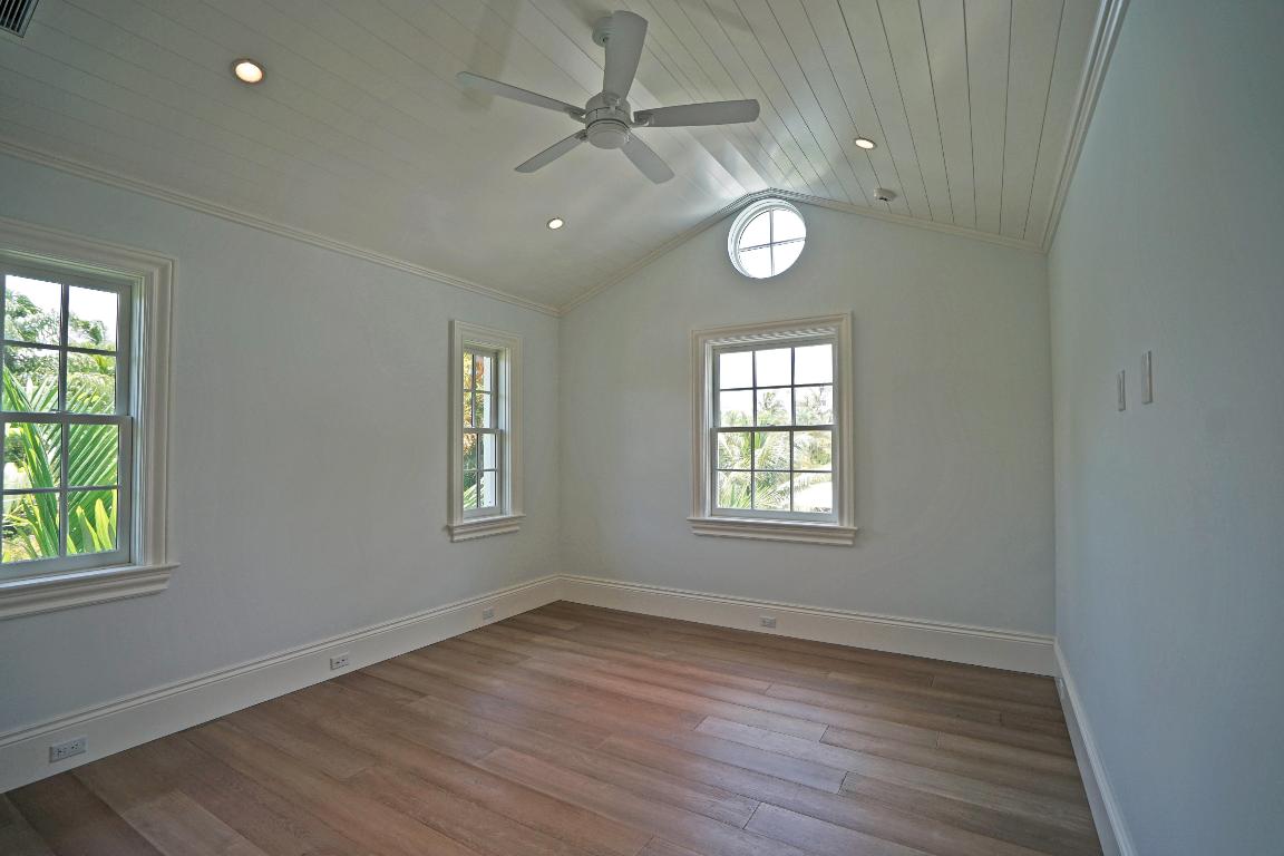 ROYAL PARK - Residential