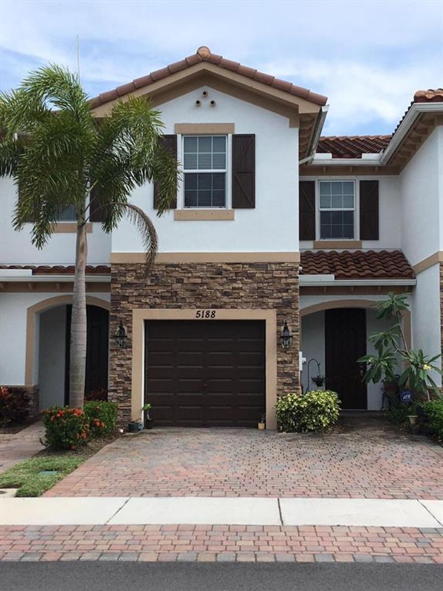 STUNNING 3/2.5 TOWNHOUSE IN THE SECURITY GATED AND HIGHLY SOUGHT-AFTER CHARLESTON COMMONS. THIS DEVELOPMENT IS FHA/VA APPROVED, SO BRING ALL BUYERS! MINUTES WALK FROM THE TOT LOT AND SWIMMING POOL, AND JUST OVER A MILE TO THE NEW BALLPARK OF THE PALM BEACHES. SHOPPING, DINING, AND ENTERTAINMENT ARE MINUTES AWAY. THE LOW HOA MAKES THIS ONE ALL THE MORE ATTRACTIVE. MOTIVATED TO SELL, BRING ALL QUALIFIED BUYERS!