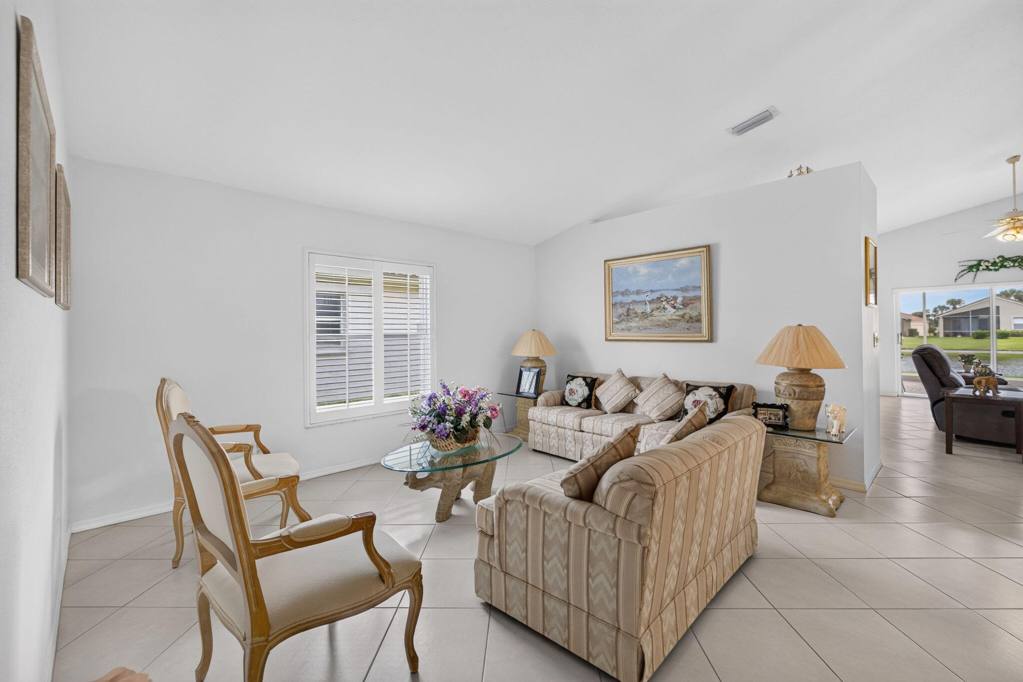 827 NW Greenwich Court