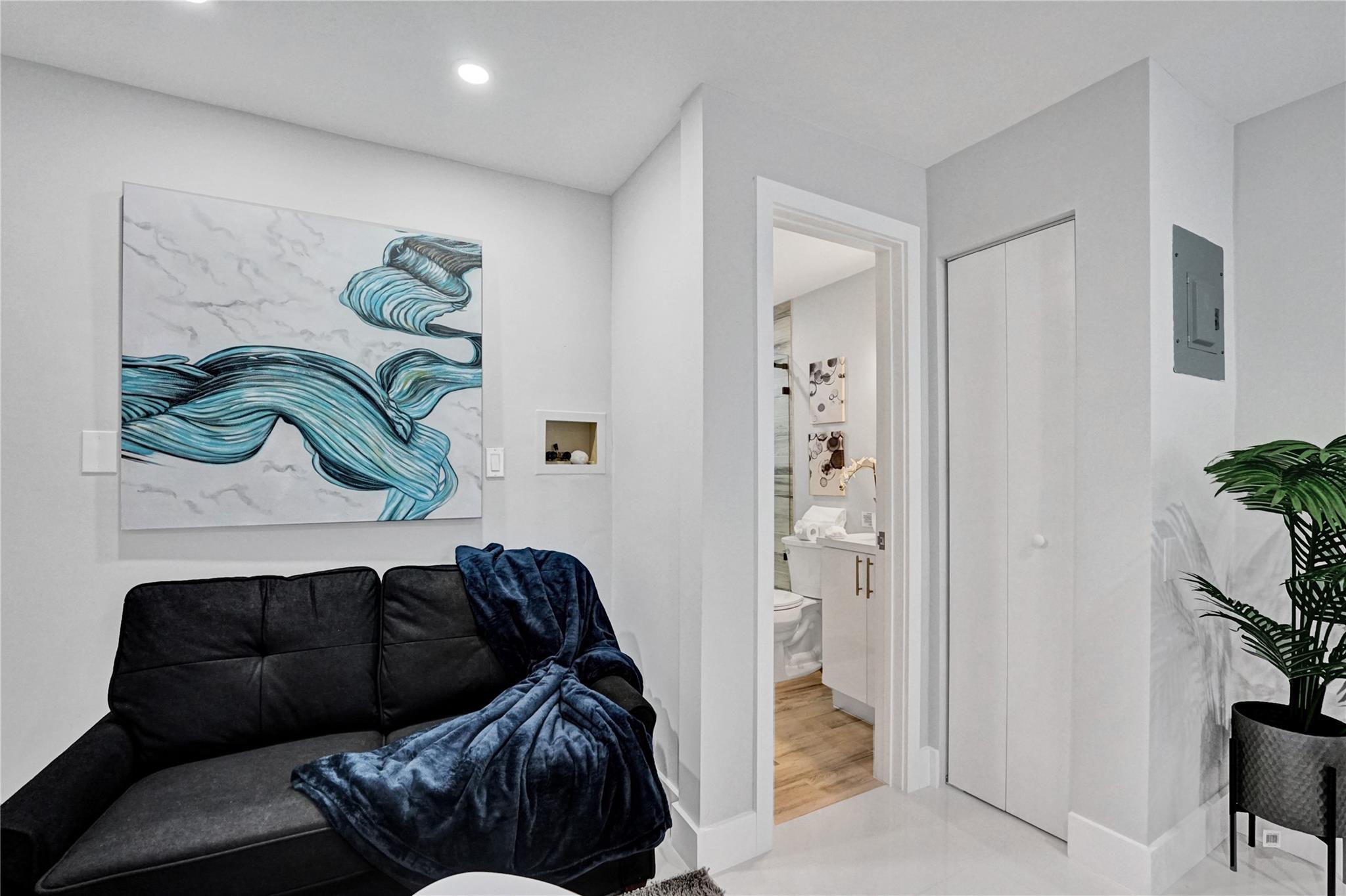 Lauderdale By The Sea 6-2 - Residential Lease
