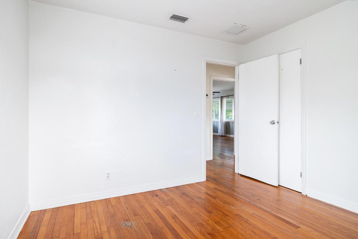 LAKE WORTH TOWN OF - Residential Income