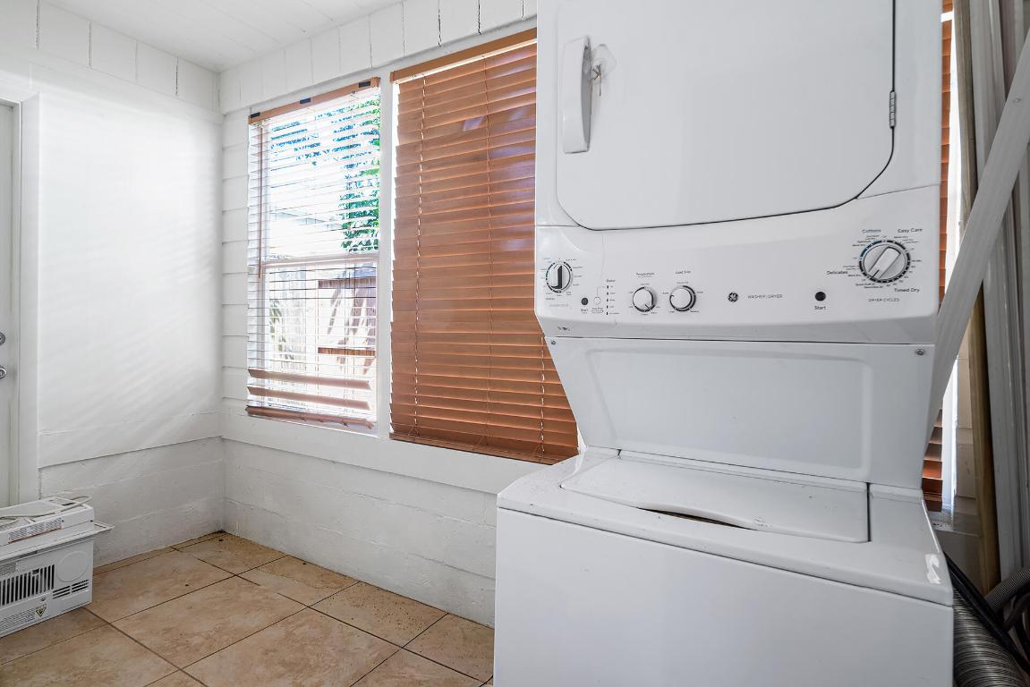 LAKE WORTH TOWN OF - Residential Income