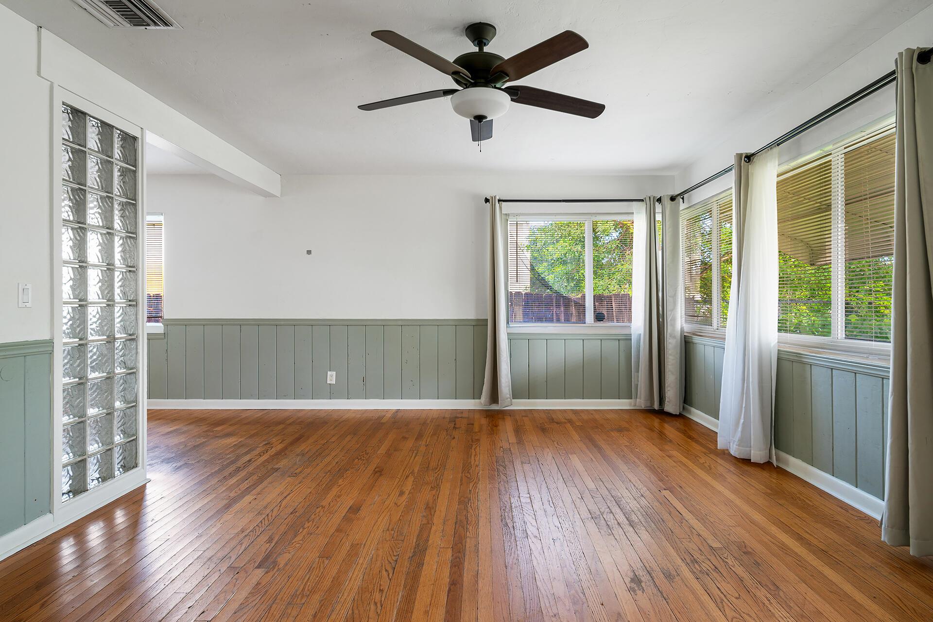 View photos, virtual tours, details... 727 S M Street