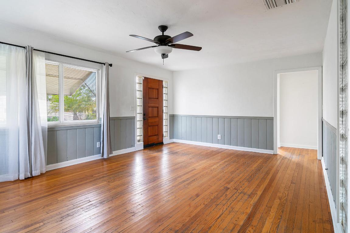 LAKE WORTH TOWN OF - Residential Income