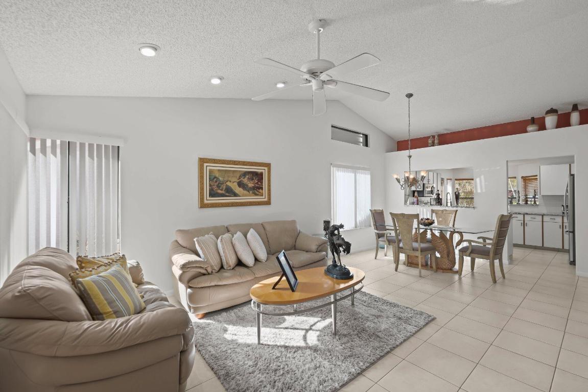 LAGUNA - Residential