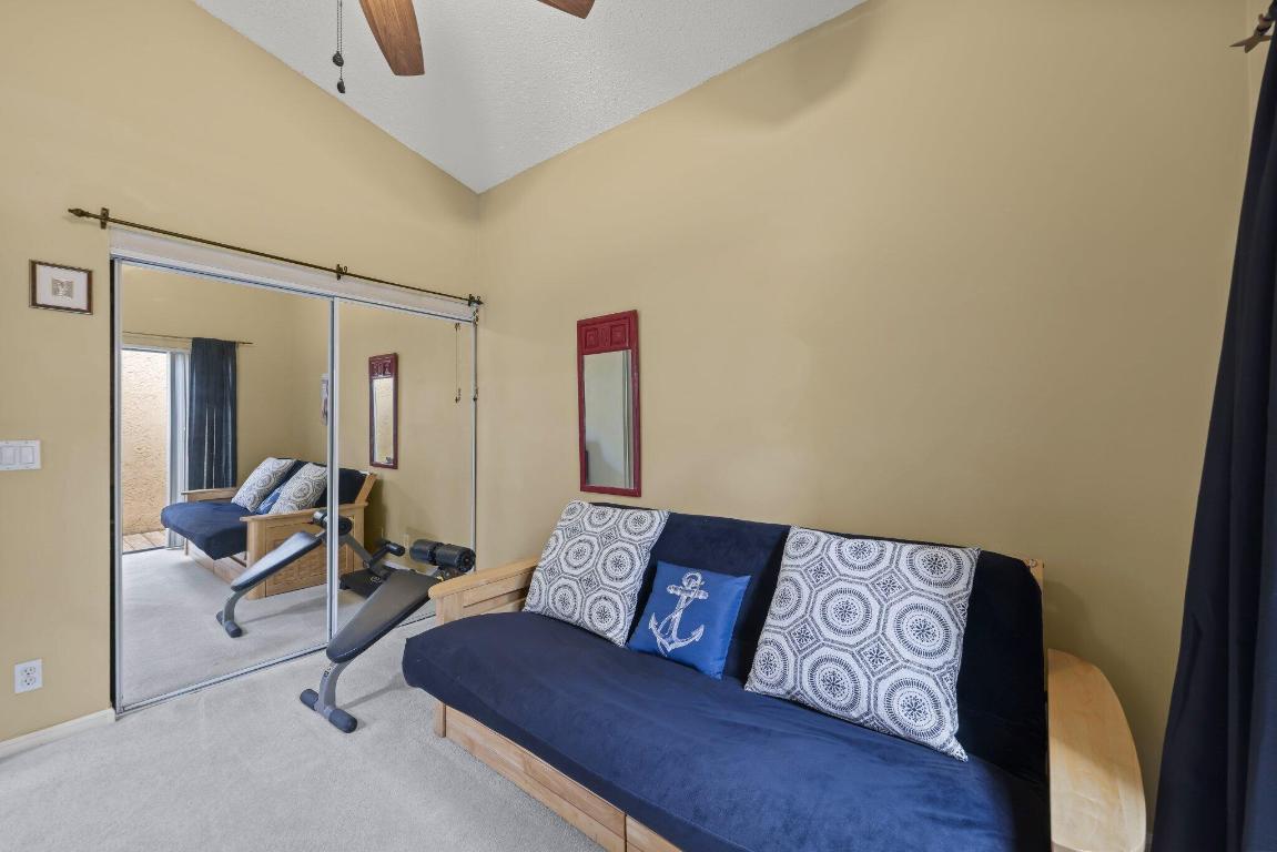 LAGUNA - Residential