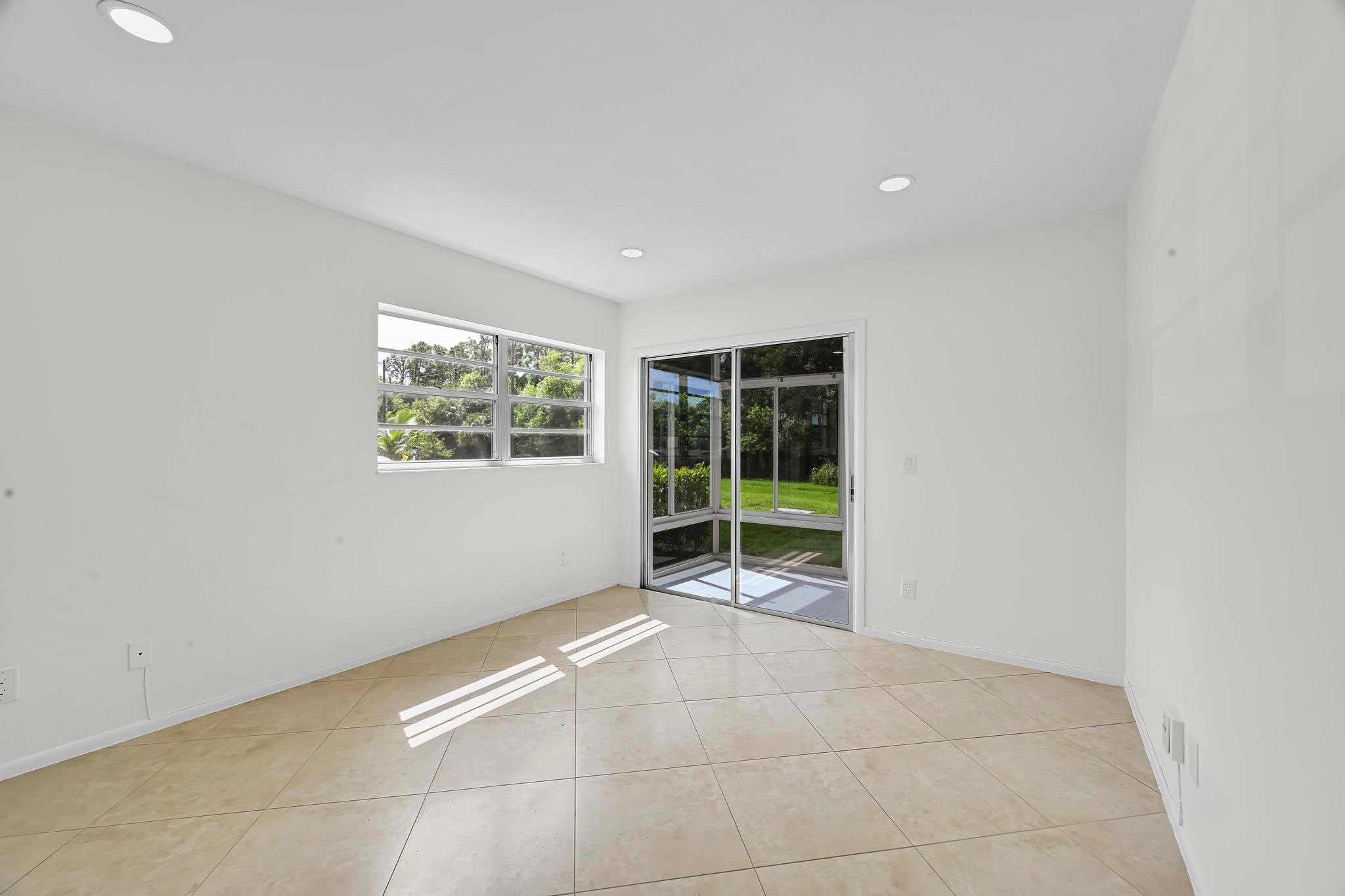 VISTA ST LUCIE BUILDINGS - Residential Lease