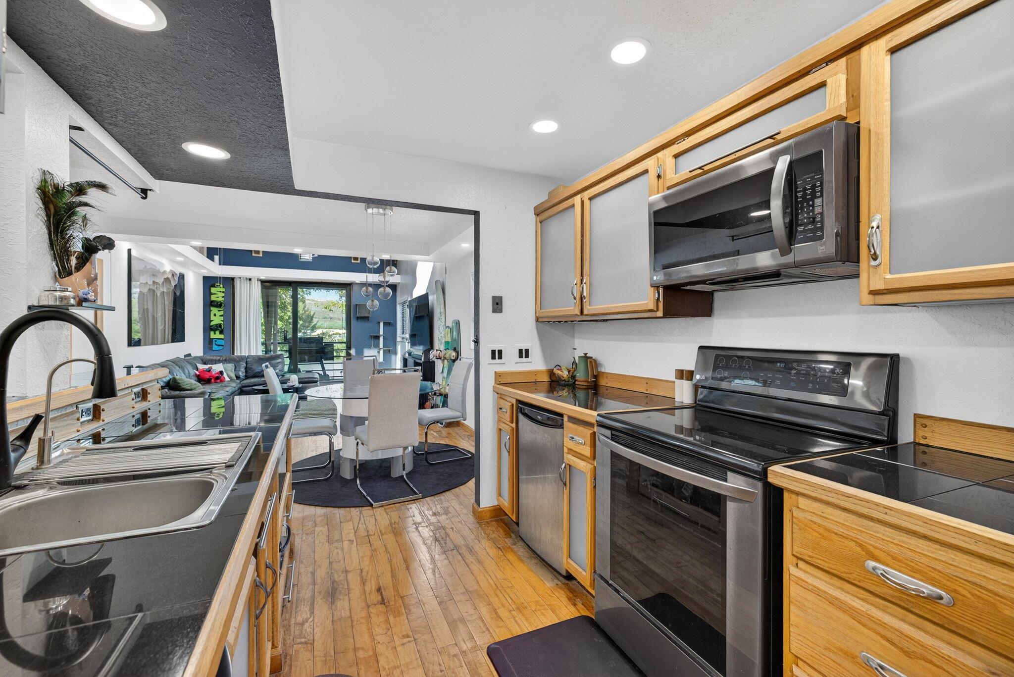 CRYSTAL BAY CLUB CONDO - Residential