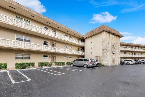 A home in Lauderdale Lakes