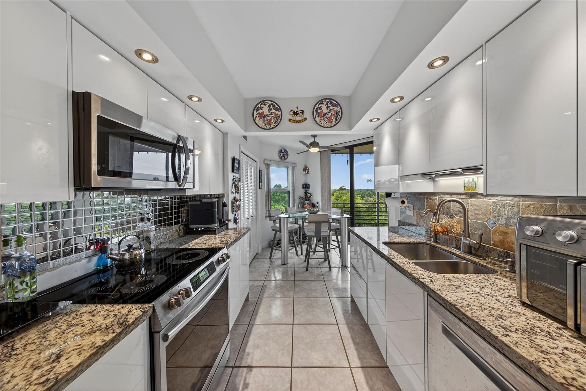 ENVIRON TOWERS - Residential