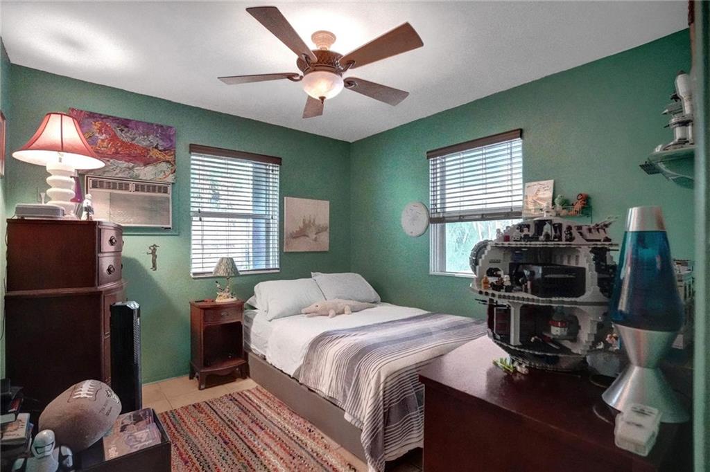 RIO VISTA ISLES - Residential