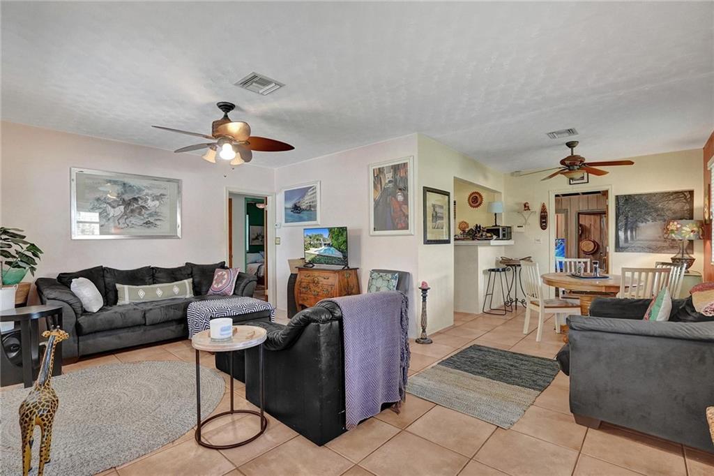RIO VISTA ISLES - Residential