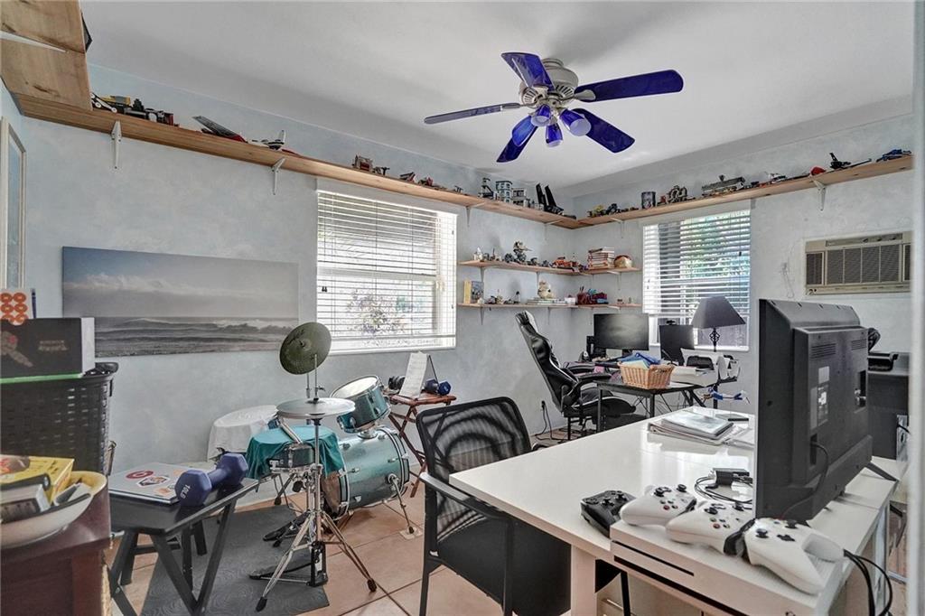 RIO VISTA ISLES - Residential
