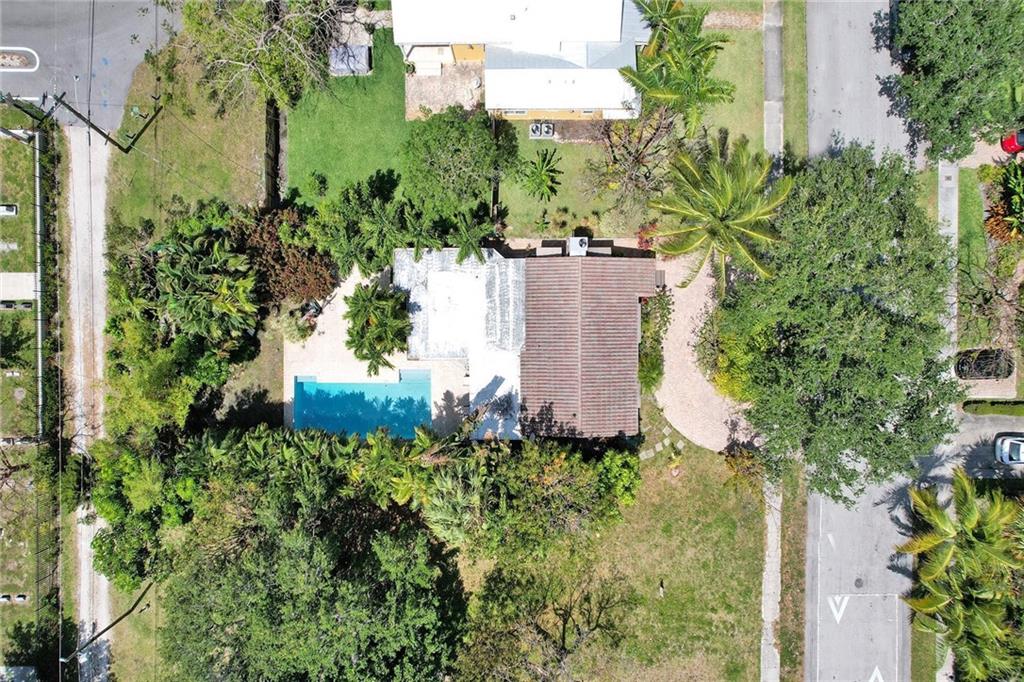 RIO VISTA ISLES - Residential