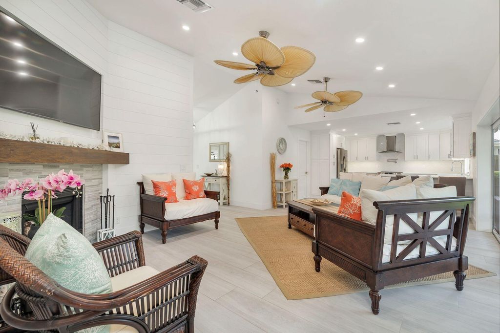 Photo of 1155 Rainwood Circle, Palm Beach Gardens, FL 33410 (MLS # R11086727)