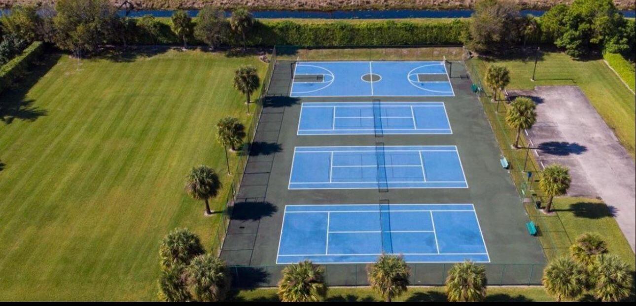 LEGEND LAKE ESTATES - Residential Lease