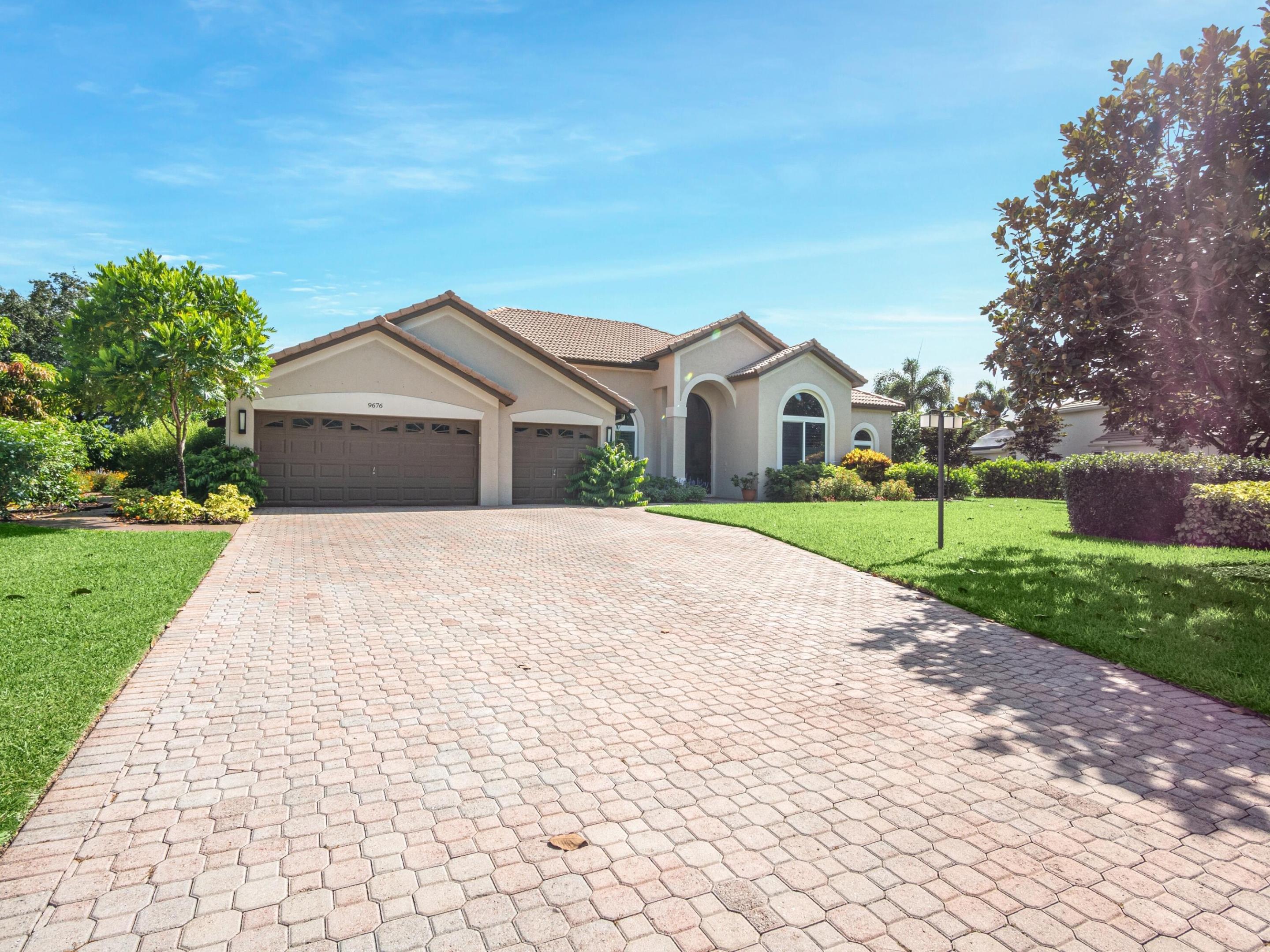 LEGEND LAKE ESTATES - Residential Lease