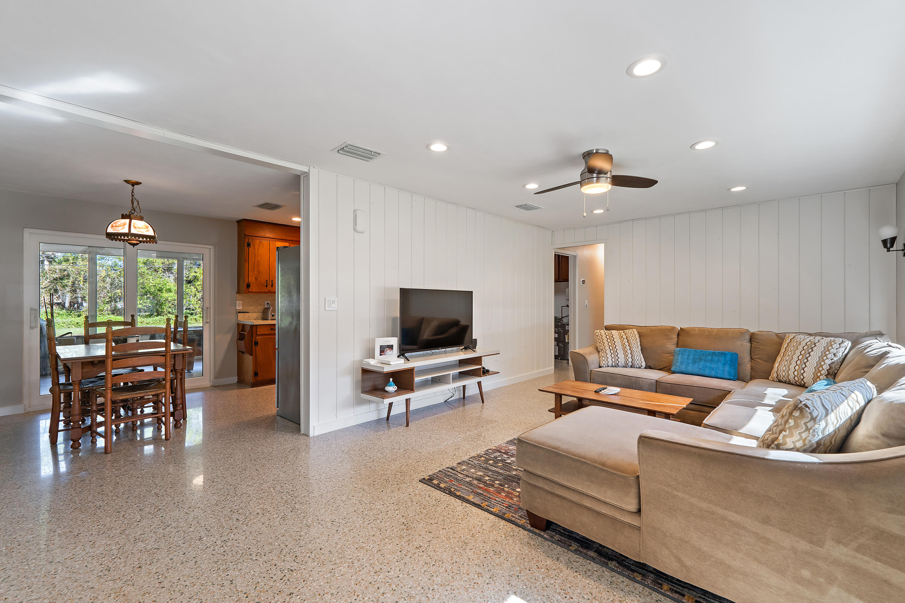 METES AND BOUNDS - Residential