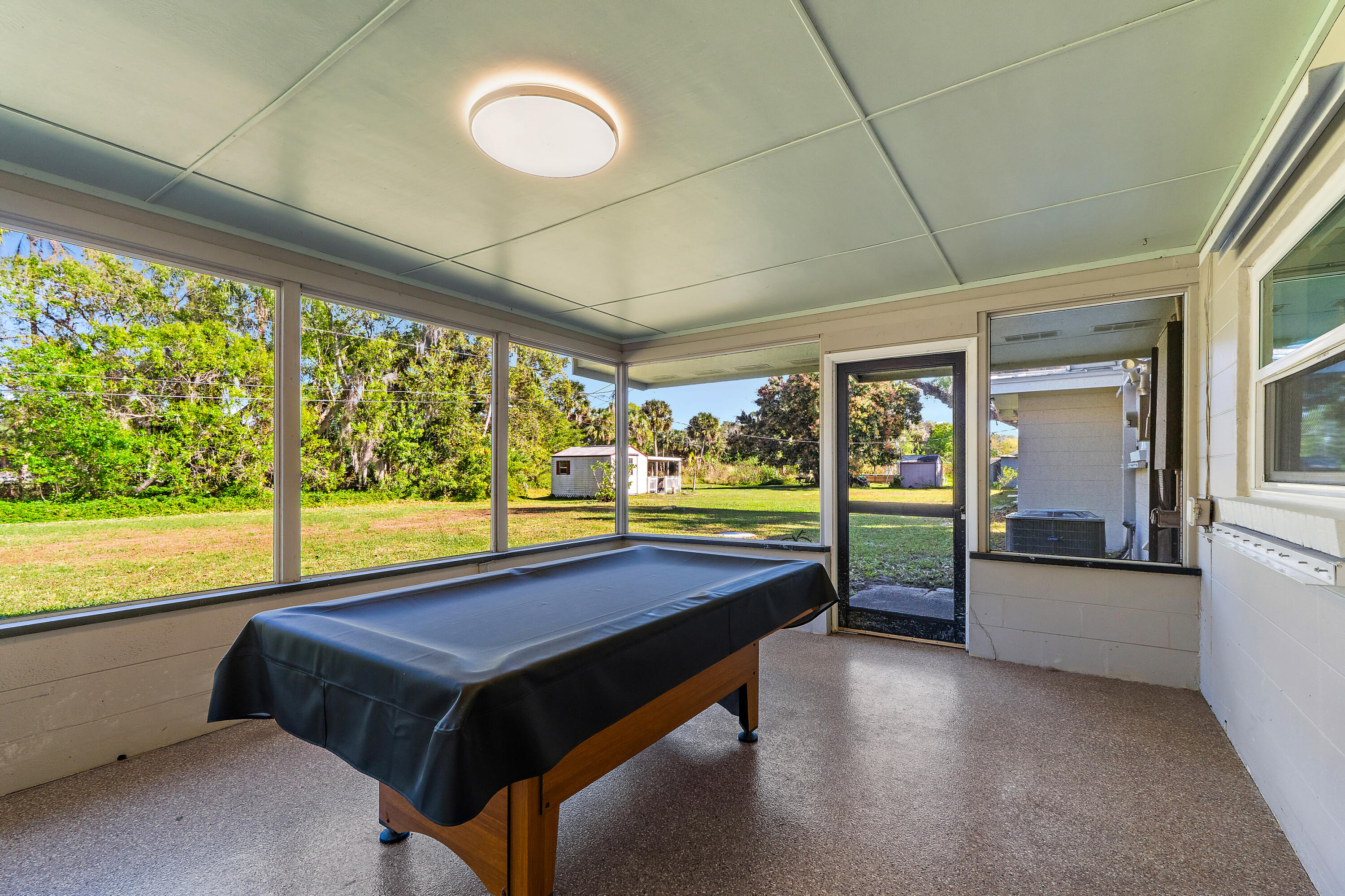 METES AND BOUNDS - Residential