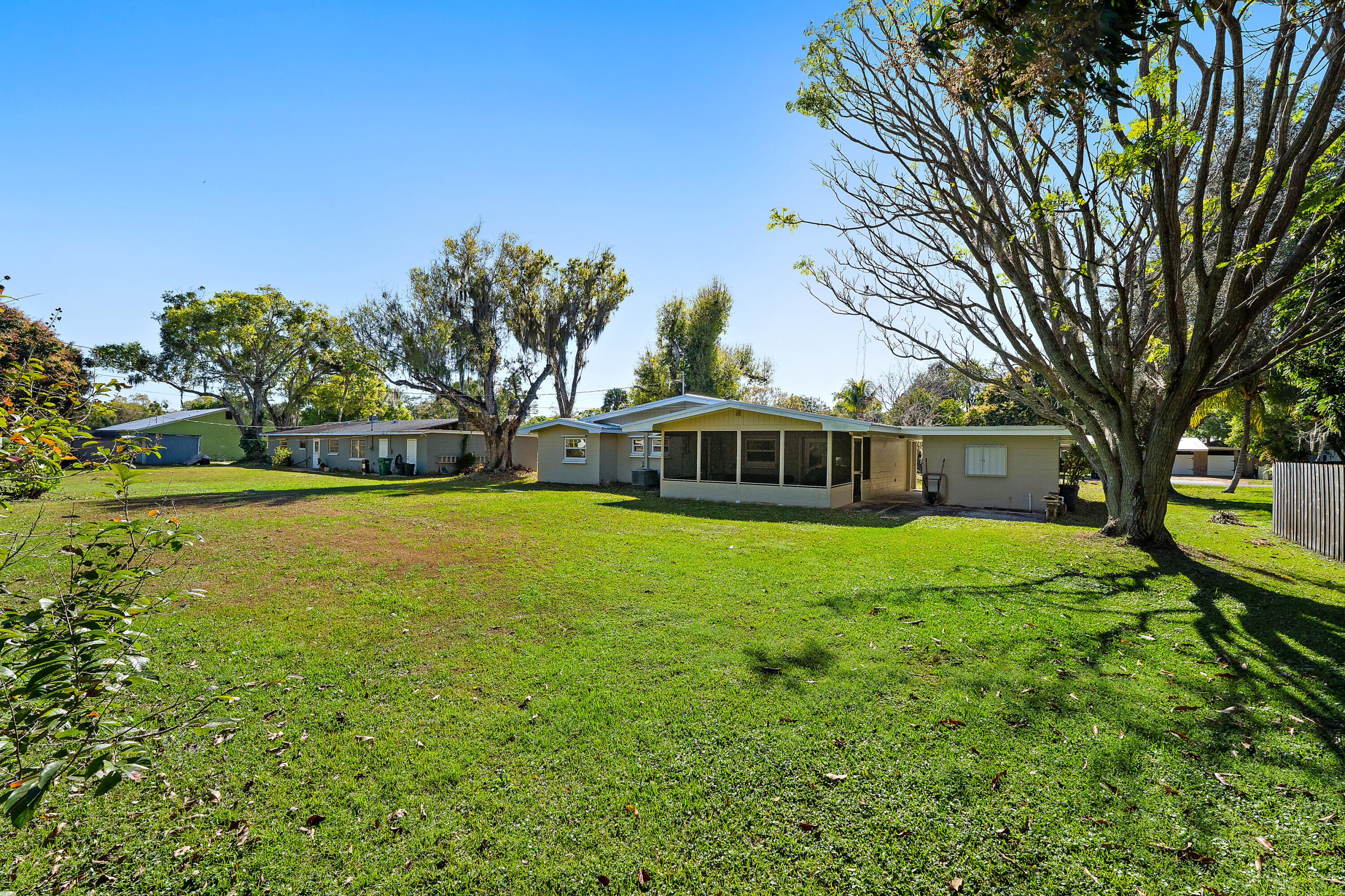 METES AND BOUNDS - Residential