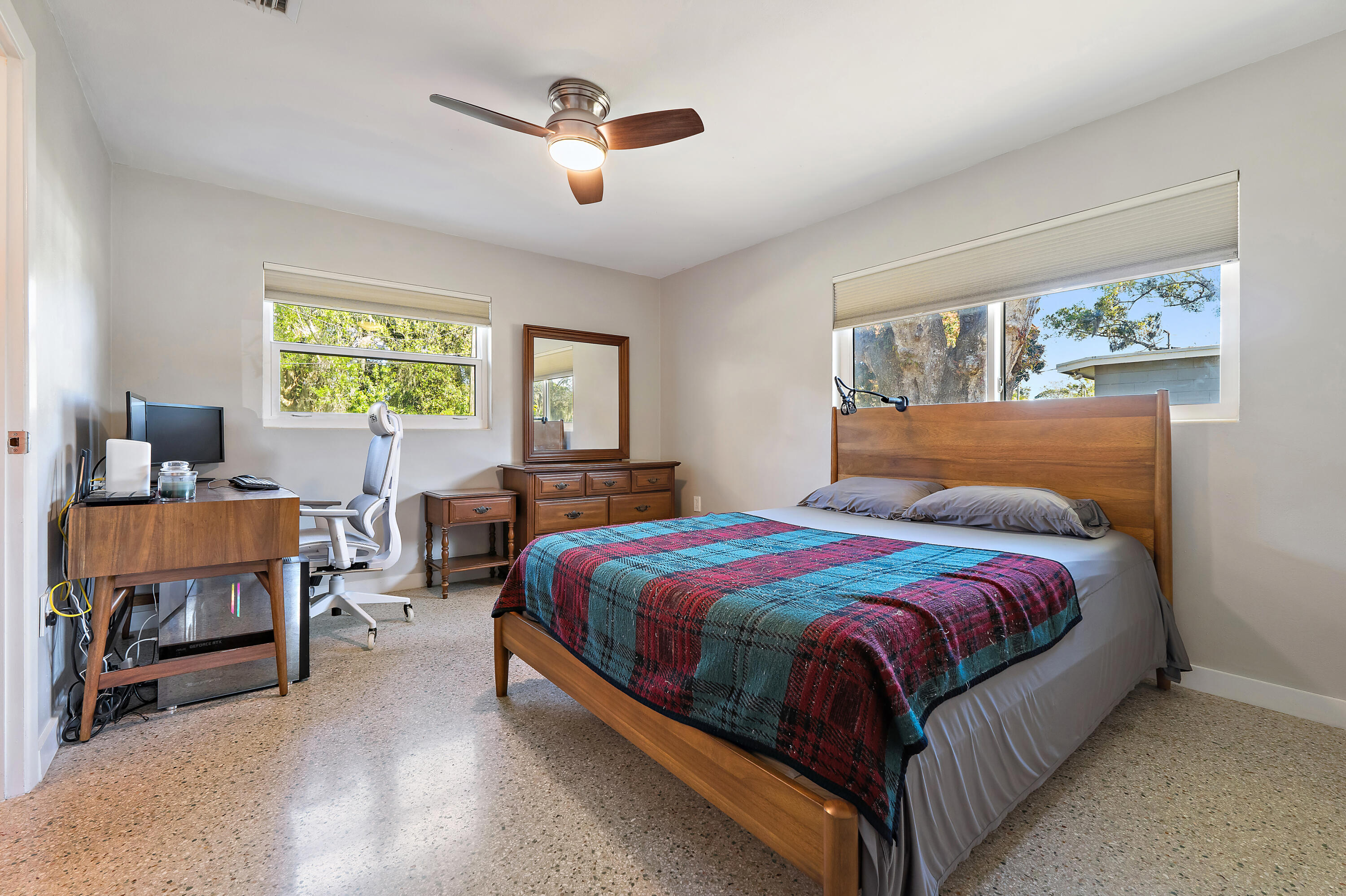 METES AND BOUNDS - Residential