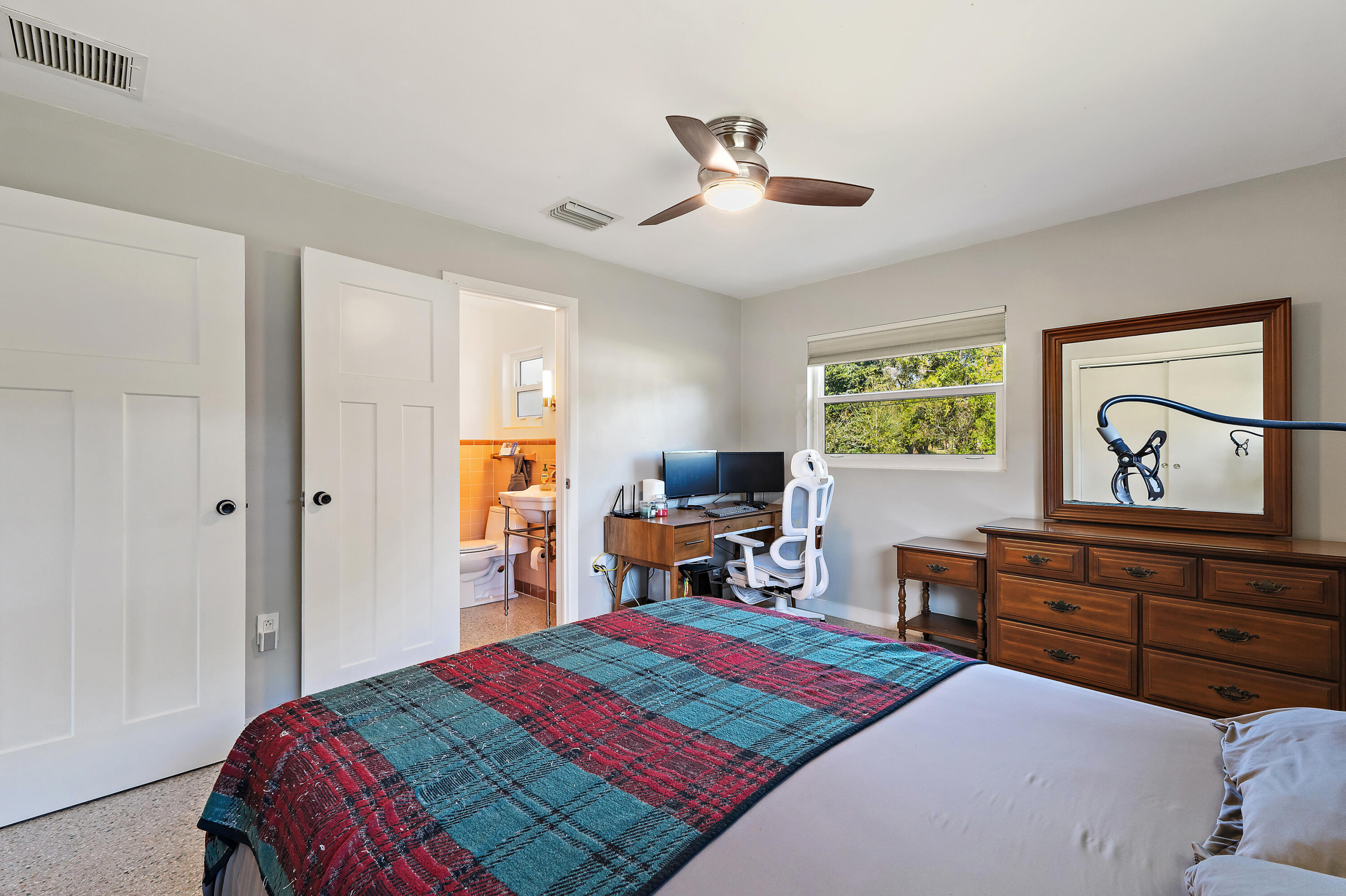 METES AND BOUNDS - Residential