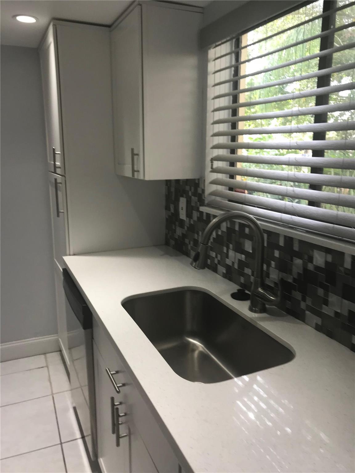 Patios Of Oakwood Condo - Residential Lease