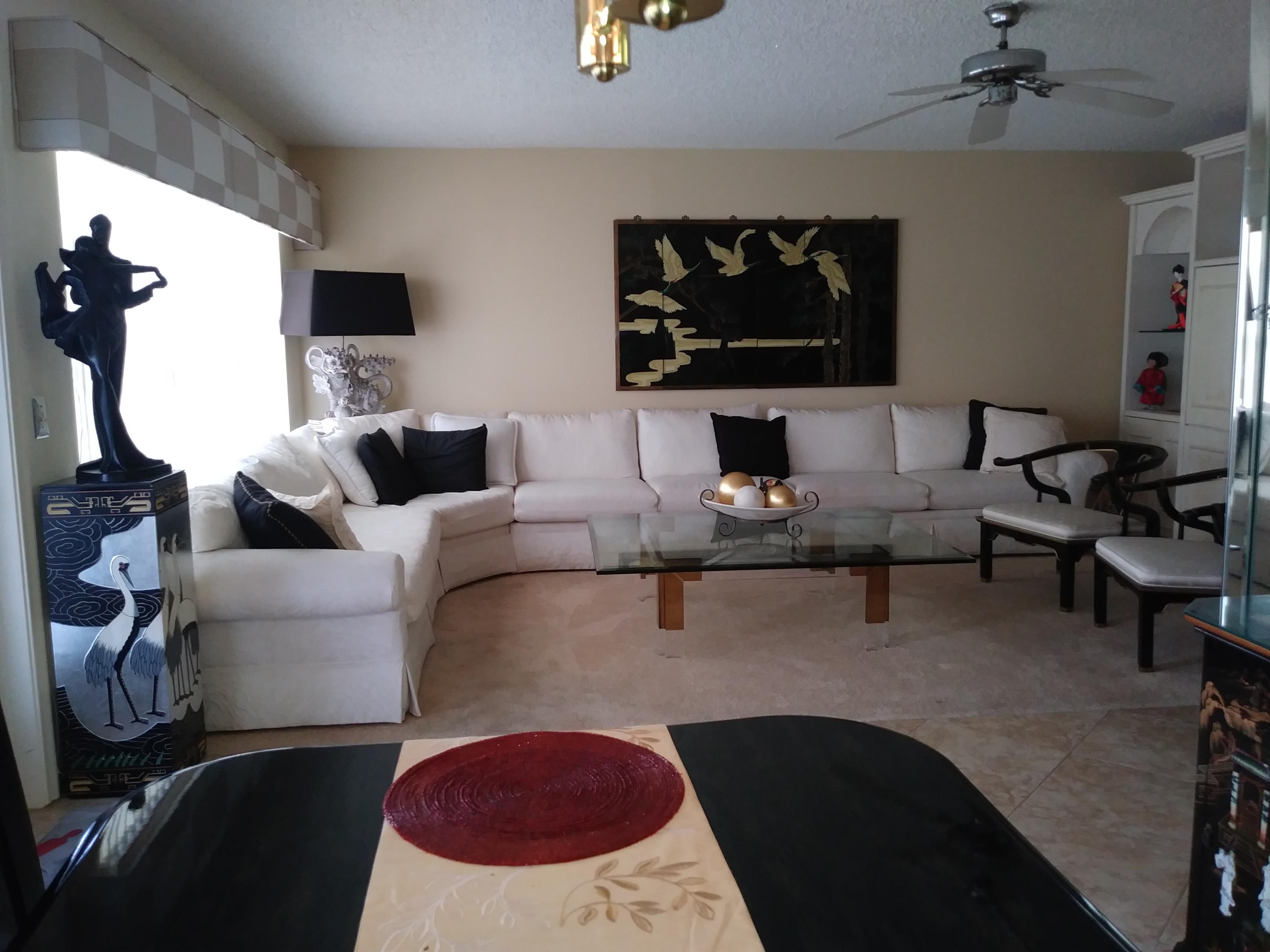 WELLINGTON CONDOS - Residential