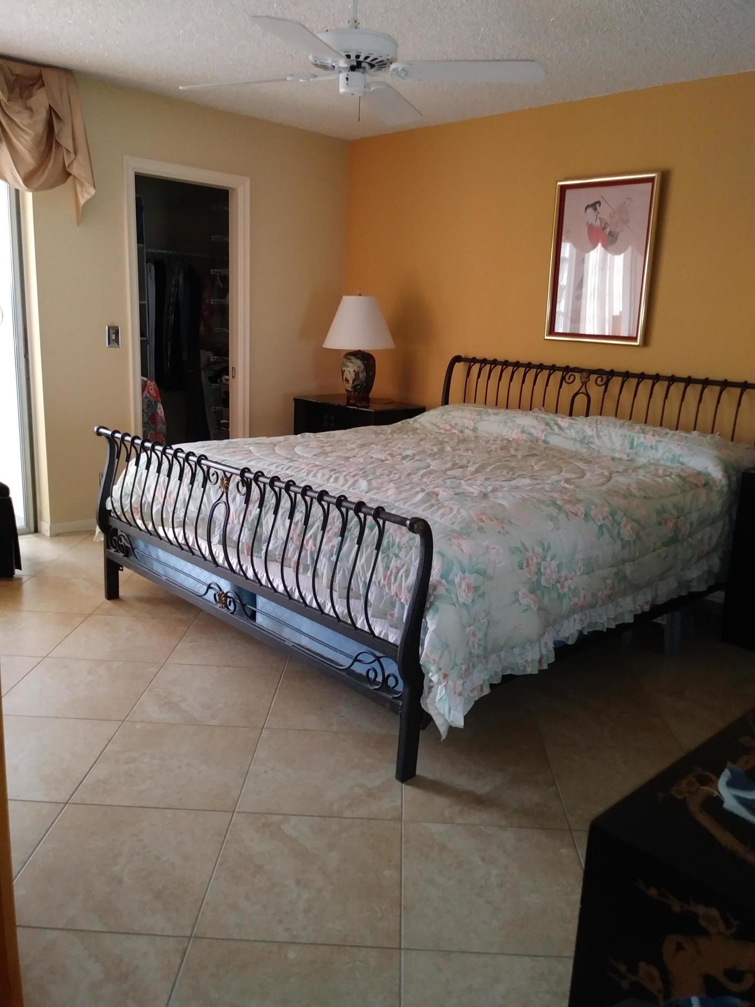 WELLINGTON CONDOS - Residential