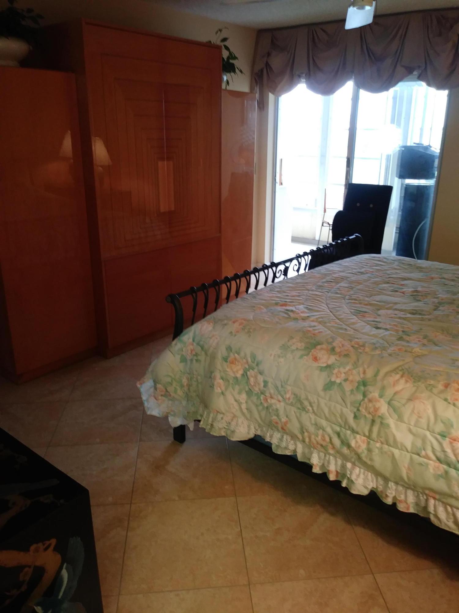 WELLINGTON CONDOS - Residential