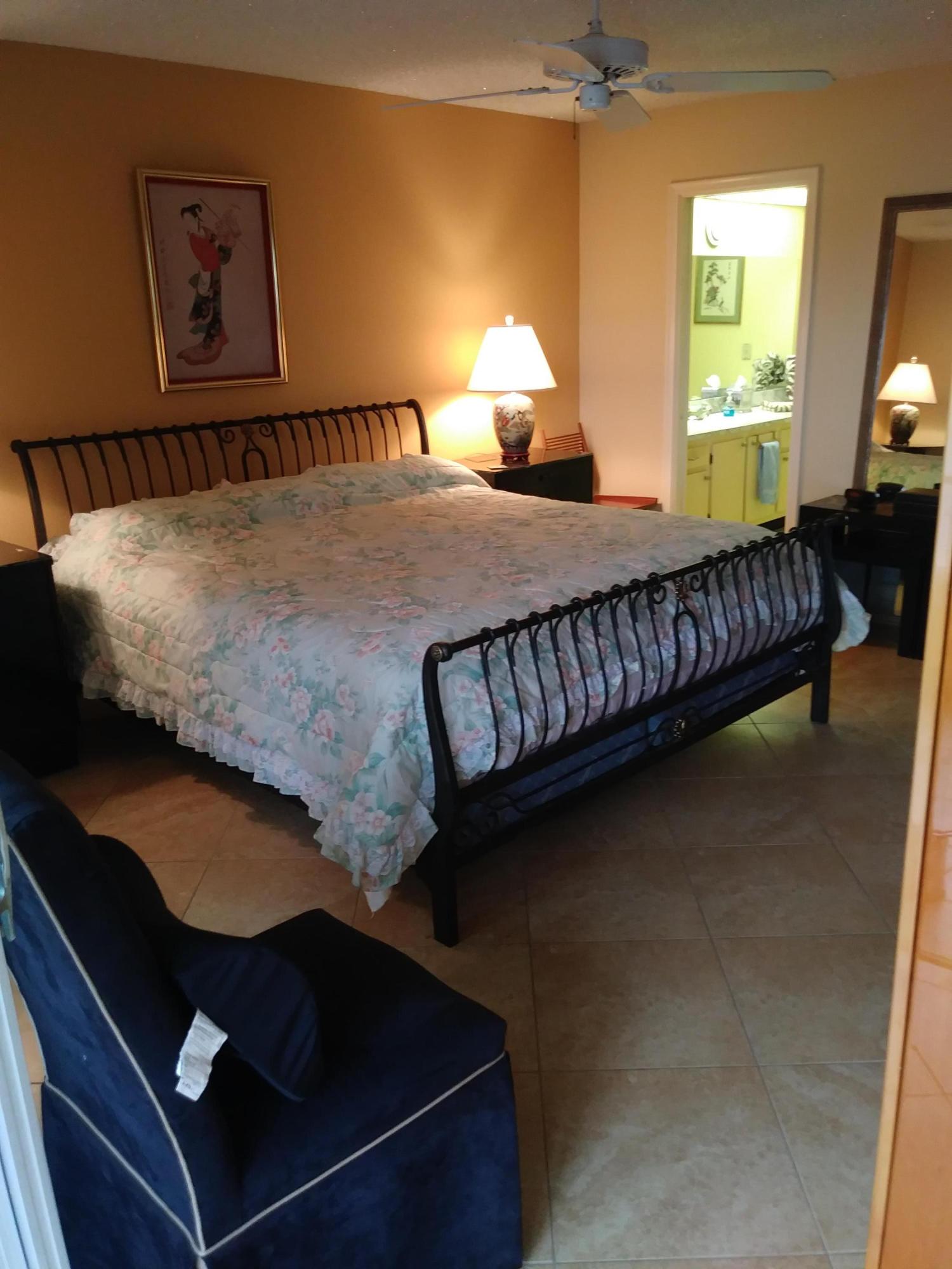 WELLINGTON CONDOS - Residential