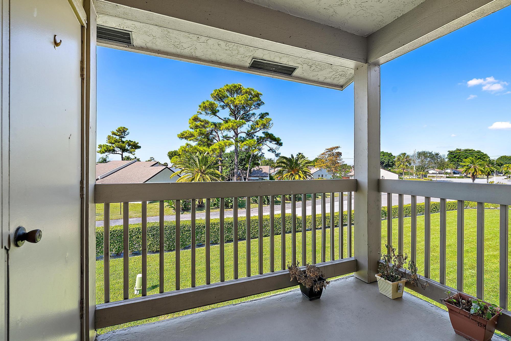 ABBEY PARK GARDENS I COND - Residential Lease