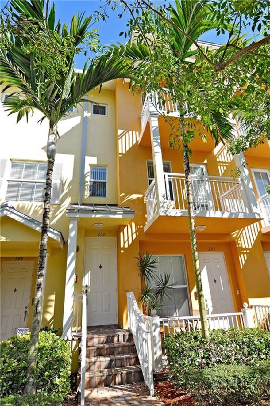 1 BEDROOM 1 BATH IN BEAUTIFUL SAILBOAT BEND NEIGHBORHOOD. FEATURES INCLUDE GOURMET KITCHEN WITH GRANITE COUNTER TOPS AND STAINLESS STEEL APPLIANCES,FULL SIZE WASHER AND DRYER AND WOOD FLOORS.