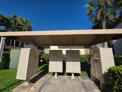 Tiny photo for 2977 Riverside Drive #202, Coral Springs, FL 33065 (MLS # B26036710)