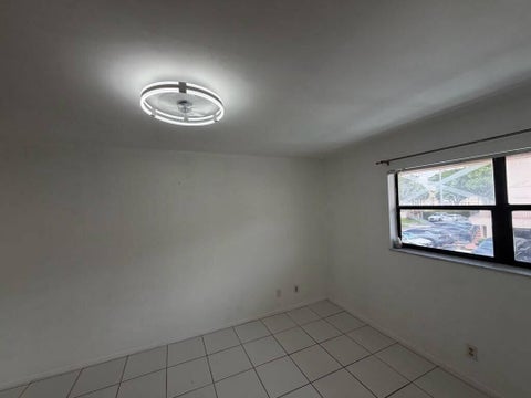 Tiny photo for 2977 Riverside Drive #202, Coral Springs, FL 33065 (MLS # B26036710)