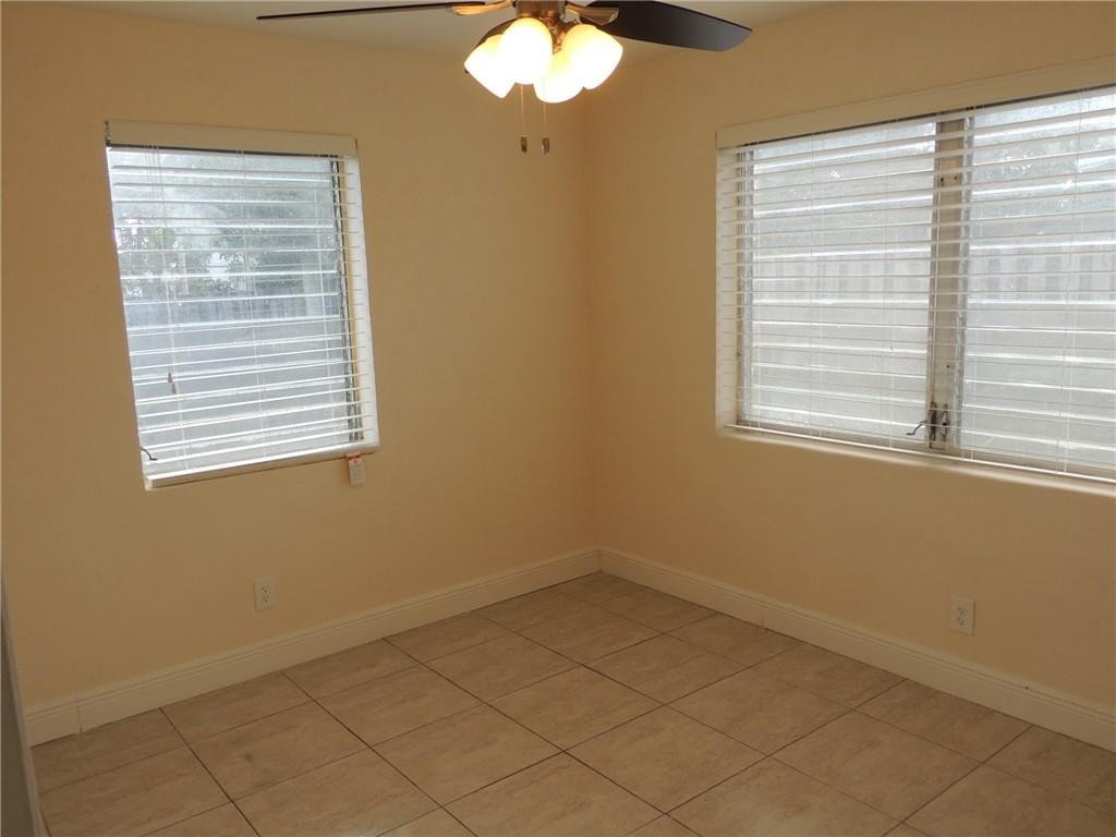 CRESTHAVEN 10 - Residential Lease