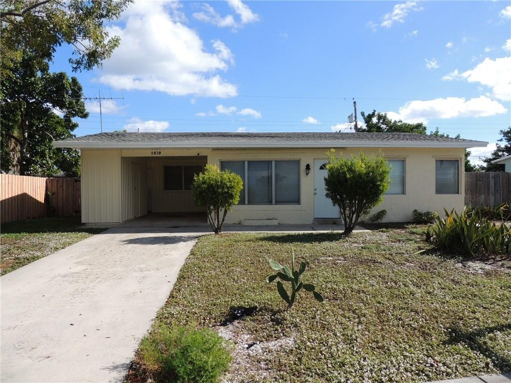 CRESTHAVEN 10 - Residential Lease