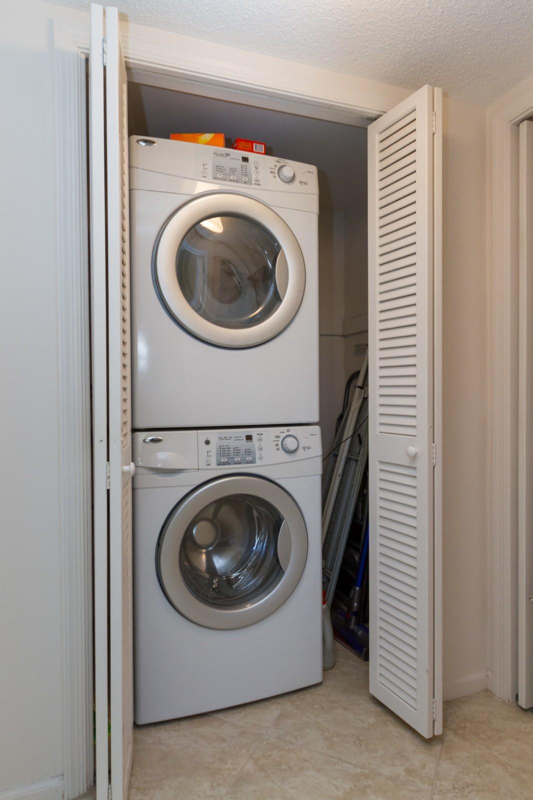 ATLANTIS SHERBROOKE VILLAS CONDO - Residential