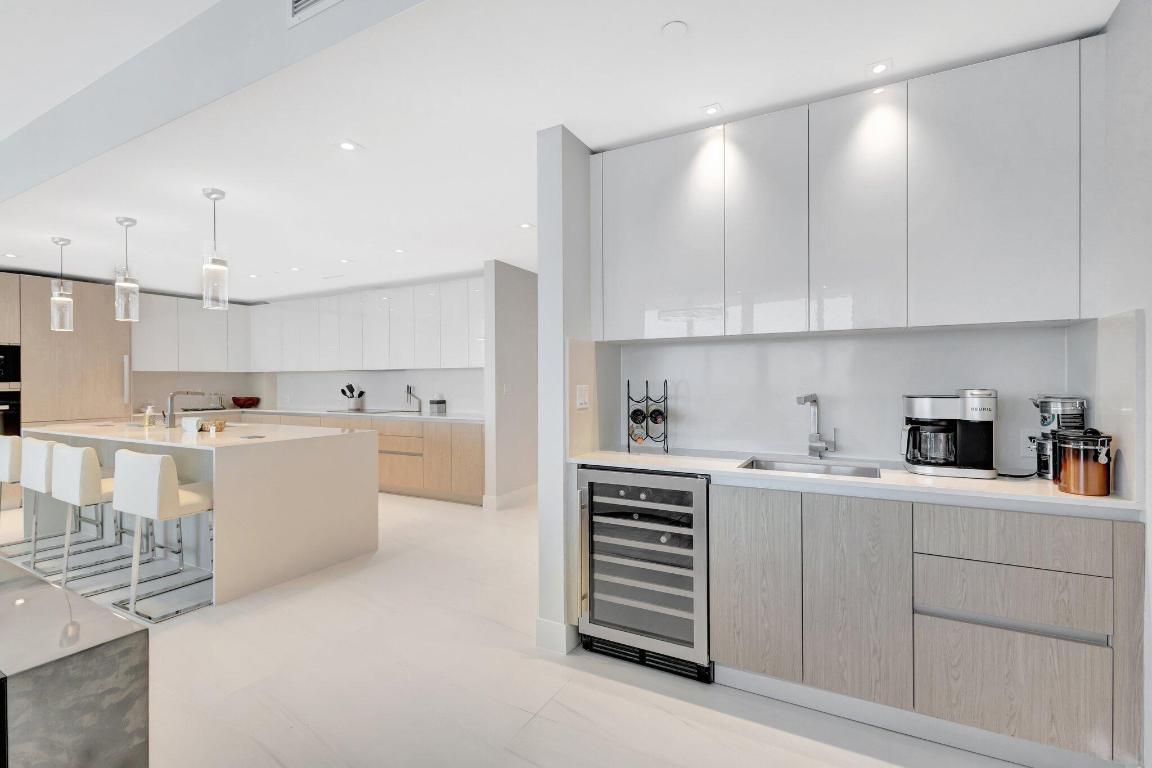 AMRIT OCEAN RESORT 2 CONDO - Residential