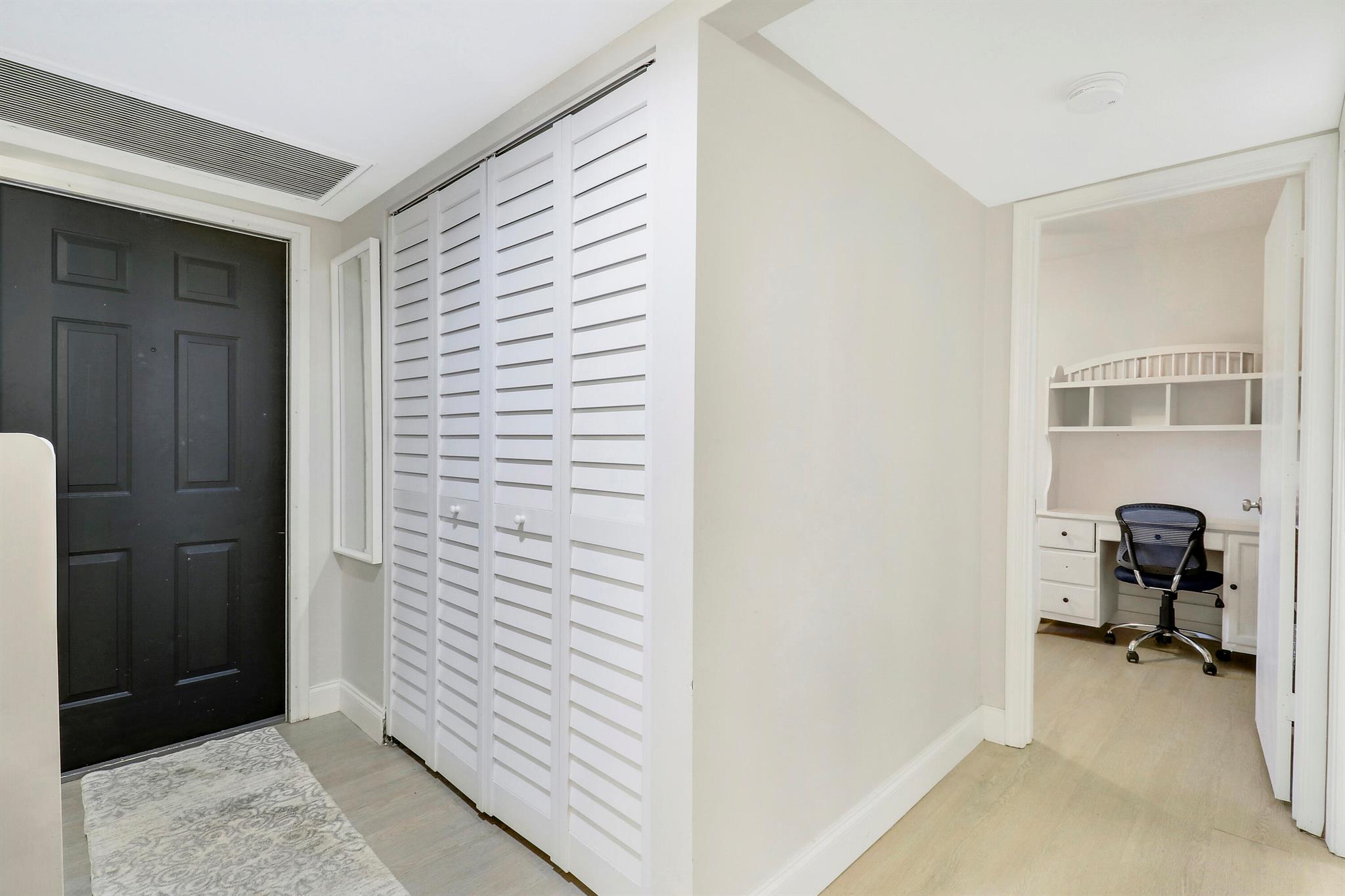 PARKVIEW CONDO - Residential