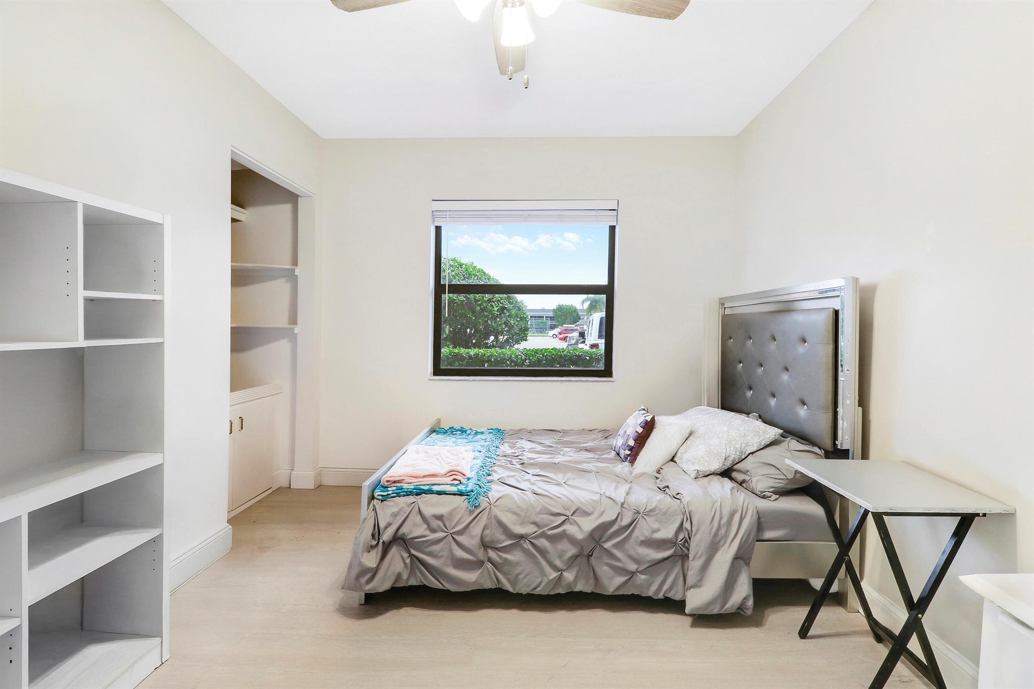 PARKVIEW CONDO - Residential