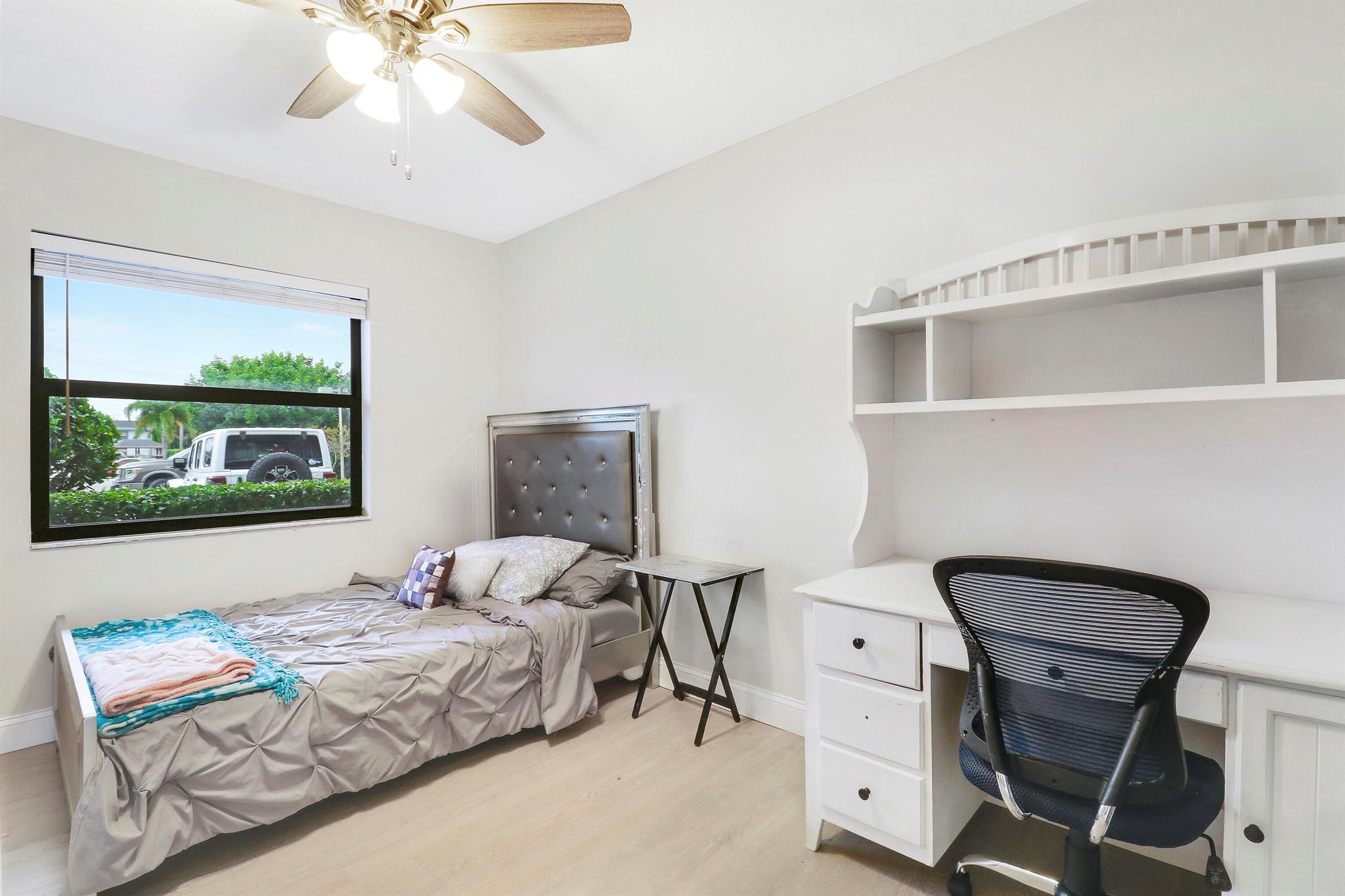 PARKVIEW CONDO - Residential