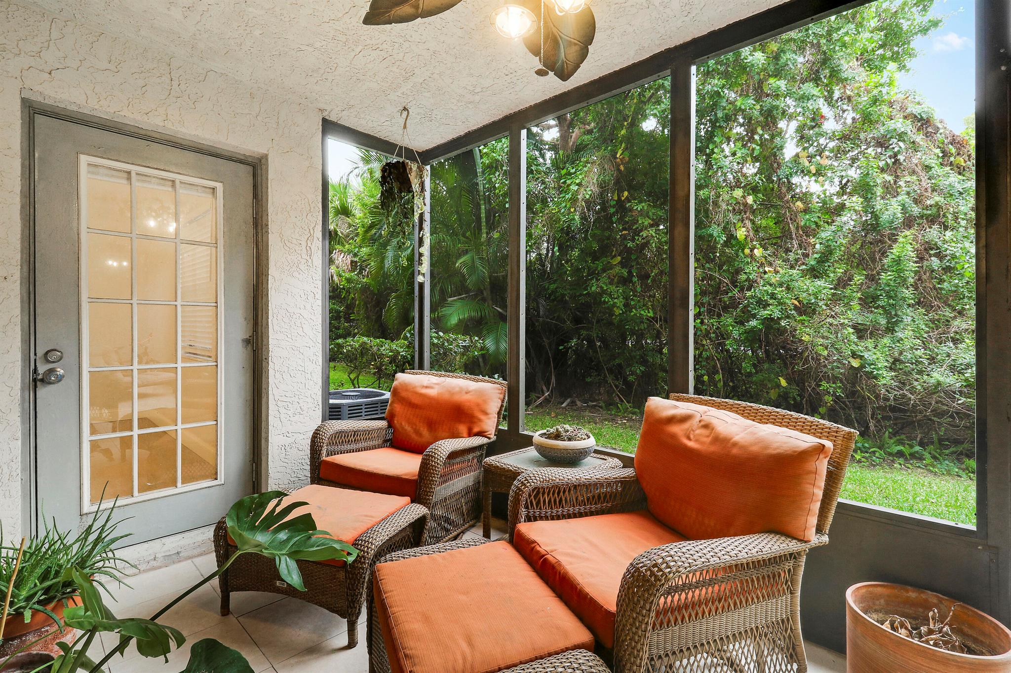 PARKVIEW CONDO - Residential