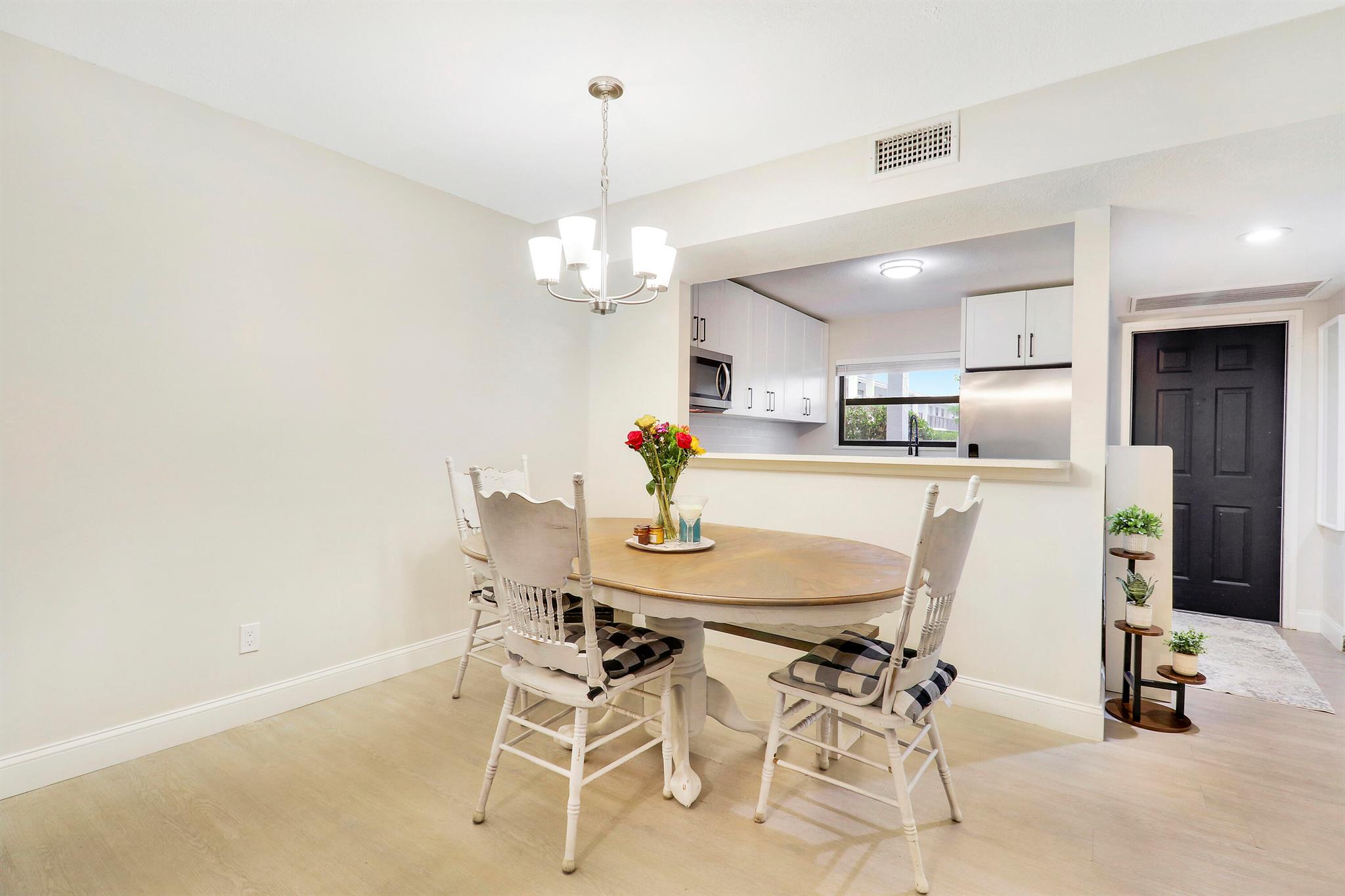 PARKVIEW CONDO - Residential