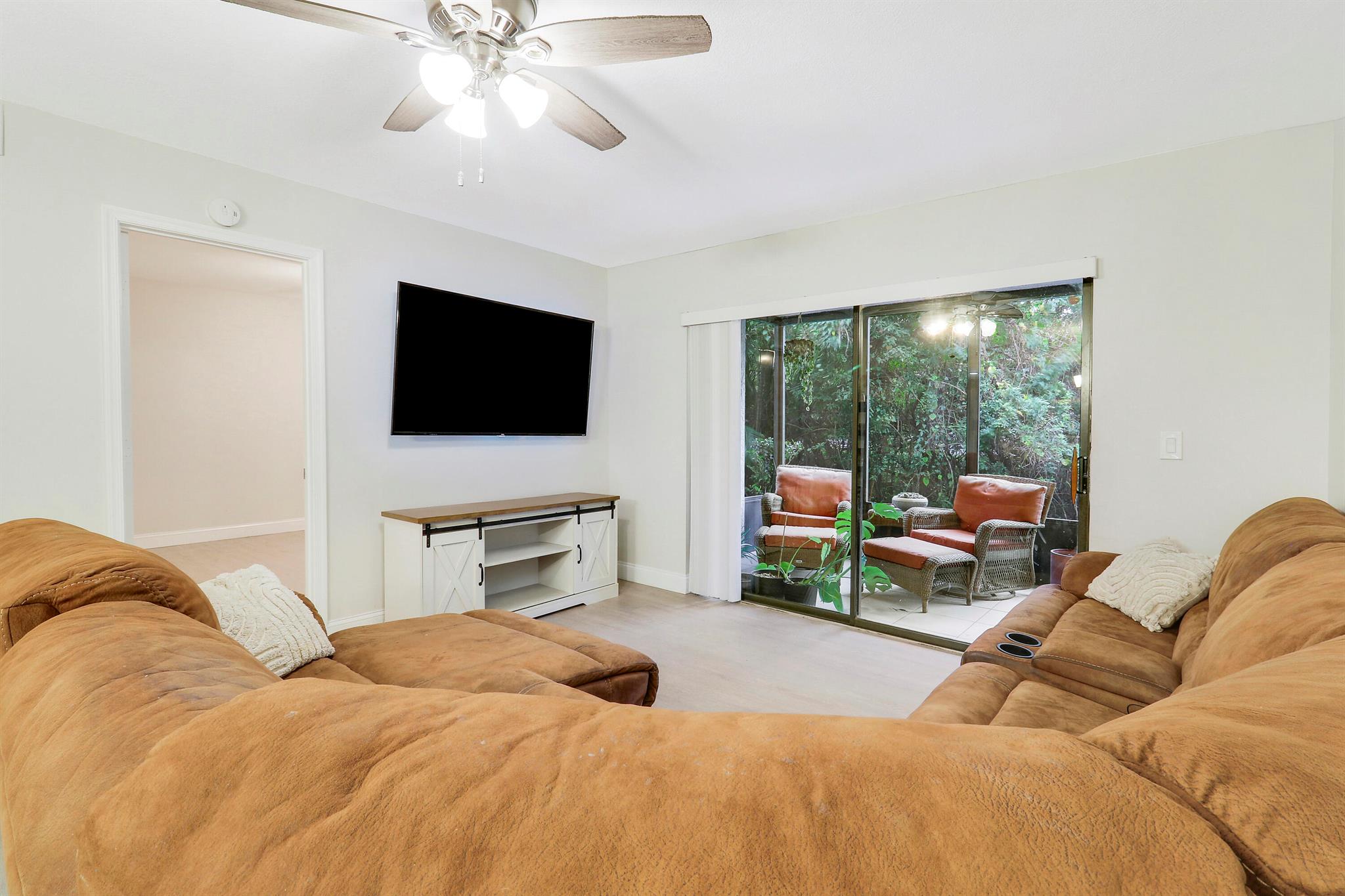 PARKVIEW CONDO - Residential